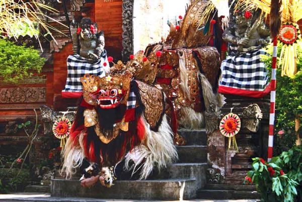 Witness Bali’s Legendary Barong Show at Batubulan Village! - Image 4