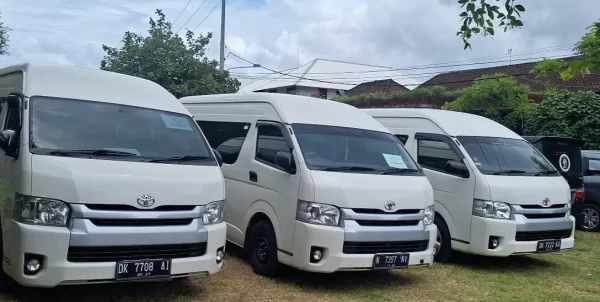 Perfect Group Travel in Bali – Toyota Hiace Available Now! - Image 8