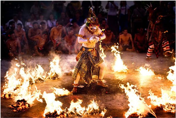 Skip the Line: Uluwatu Kecak Dance Ticket - Image 3