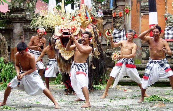 Witness Bali’s Legendary Barong Show at Batubulan Village! - Image 7