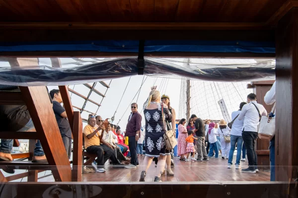 Bali Phinisi Sunset Cruises – Dine Beneath the Painted Skies - Image 3