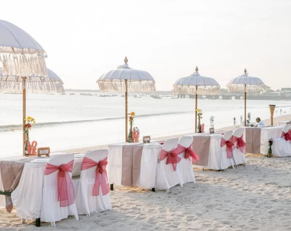 Bali Romantic Seafood Dinner with Decor at Jimbaran Bay - Image 3
